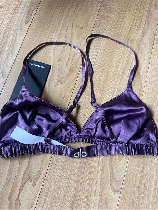 ALO Yoga Silk Luminous Bra - Image 3