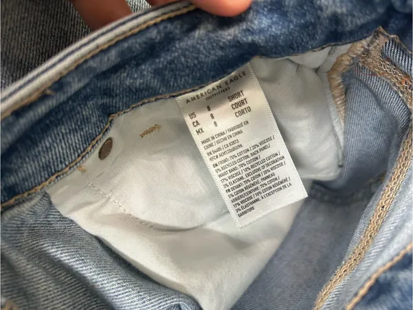 American Eagle Mom Jean Light Blue Denim Distressed Jeans Sz 8 S - Image 8