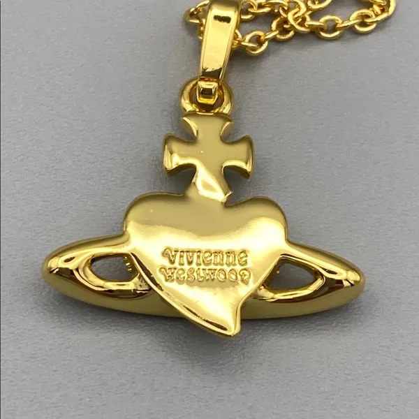 Vivienne Westwood Gold and White Necklace - Image 4