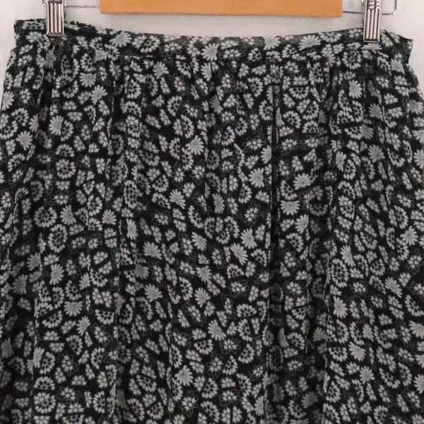 Xhilaration Ditzy Floral Maxi Skirt Womens Size M Black White Boho Sheer Slits Fairy‎ Grunge - Image 3