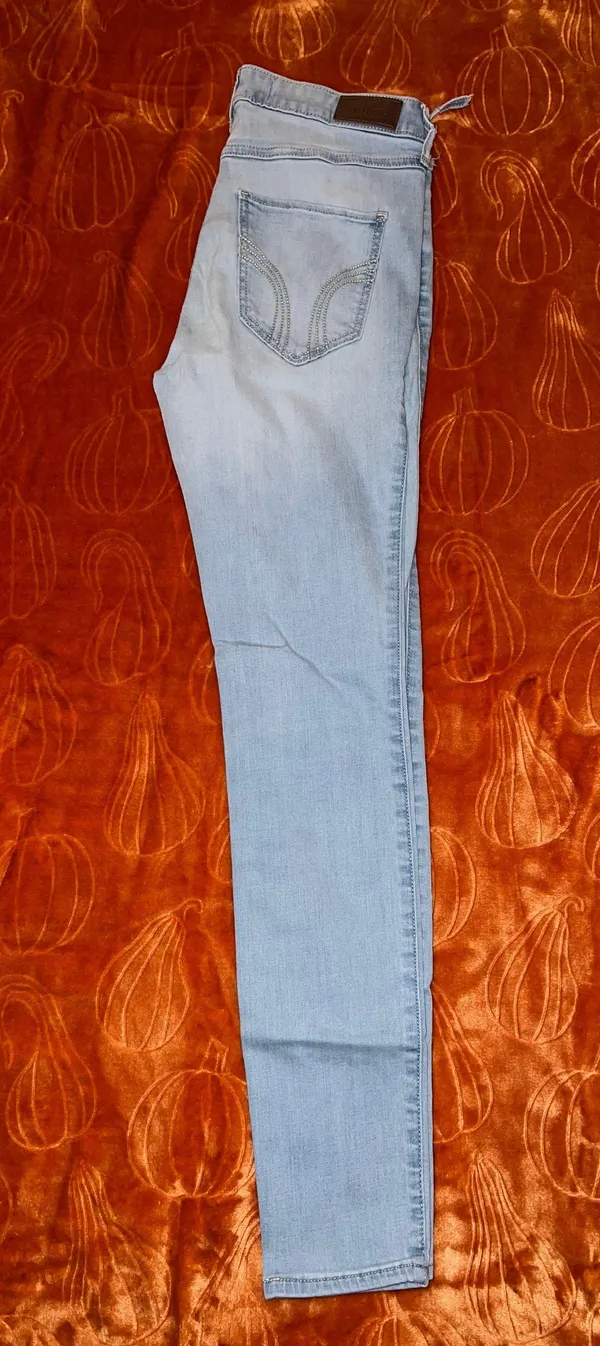 Hollister High Waisted Skinny Jeans - Image 5