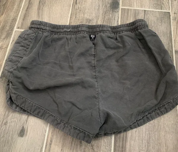 Shorts - Image 2