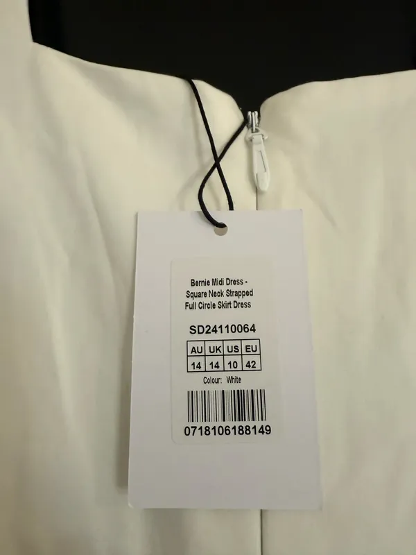 Showpo NWT KHARI MIDI DRESS Size 10 - Image 9