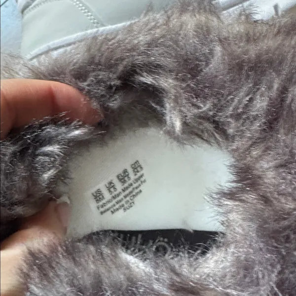 Ryka White Winter Boots with Brown Fur Trim - Image 6