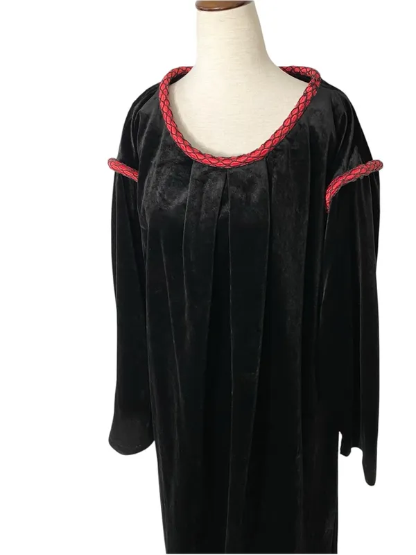 VINTAGE GILEAD Goth Velvet Maxi Dress - Image 3