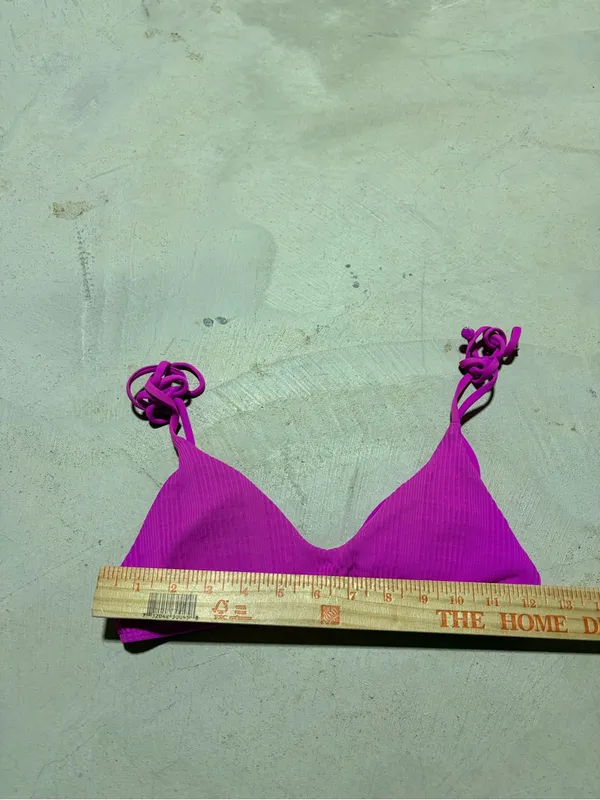 L Space Women’s Bright Magenta Knot-Strap Bikini Top medium - Image 2