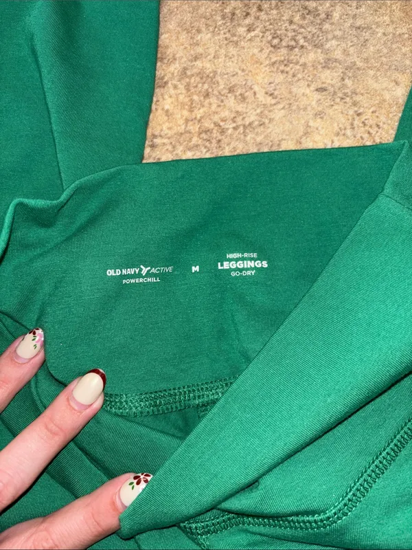Old Navy Green Leggings with White Side Stripe - Image 3