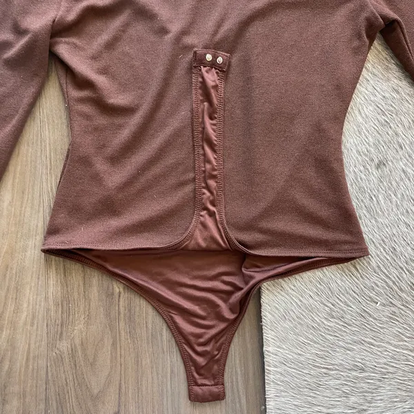 Lovers + Friends brown long sleeve bodysuit from revolve - Image 10