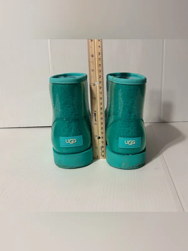 UGG SN 1113190 classic clear mini boot winter snow boot women size 7 - Image 7