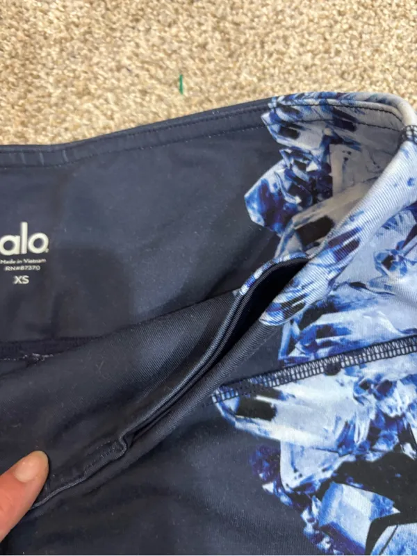 ALO Yoga Airbrush Leggings Dark Crystal Sky Fitness Navy Blue XS Workout - Image 3