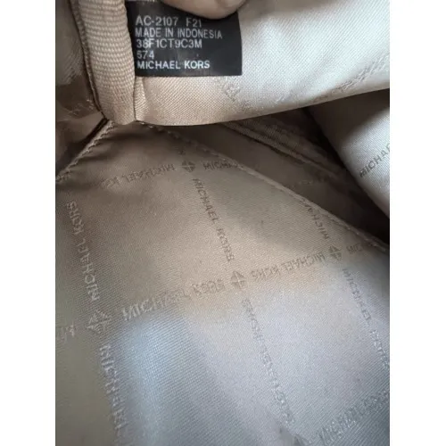 Michael Kors Rose Gold Crossbody‎ Purse Chain Detail - Image 10