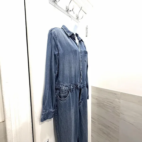 Universal Threads Denim Jumpsuit Womens Blue Medium Wash Button Front Size 8 - Image 4