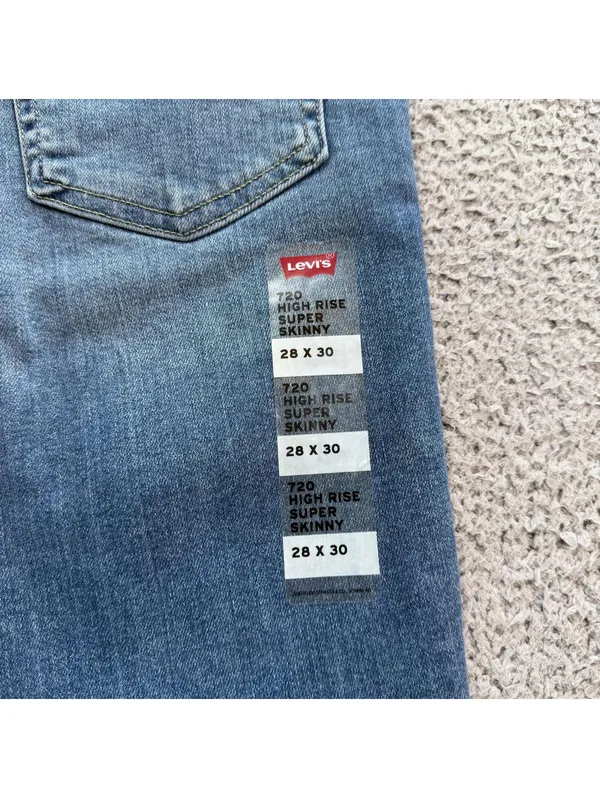 Levis 720 High Rise Super Skinny Jeans Womens 28x30 Light Wash Stretch Denim NWT - Image 7