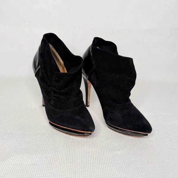 L.A.M.B. Gwen Stefani Black Suede Slouchy Ruched Ankle Bootie Platform SZ 5.5 - Image 2