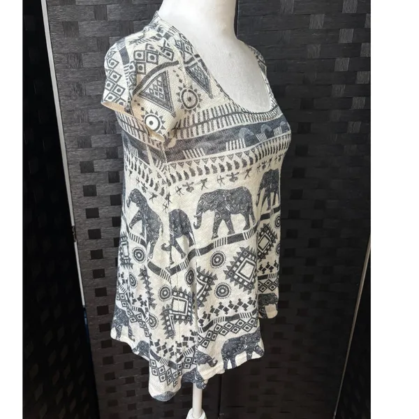 Gaze USA Knit Top Cream Black Elephant Tribal Print Boho Festival Southwestern S - Image 3