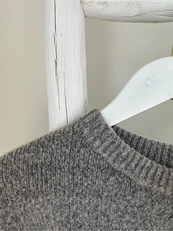 RD Style Gray Distressed Crewneck Sweater Size Large - Image 4