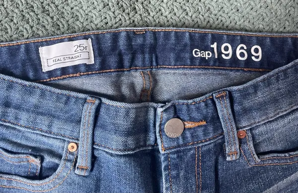 Gap Cropped Jeans Denim - Image 3