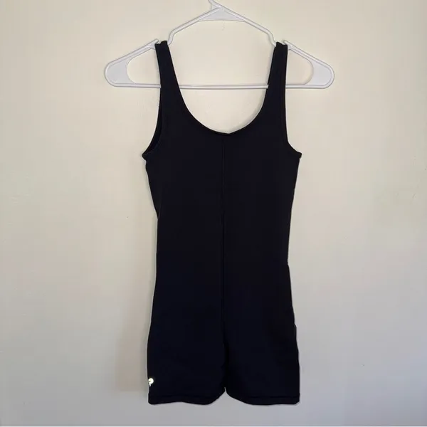TNA color black TnaLIFE™ Shake-It 5" Romper NWOT XS - Image 8