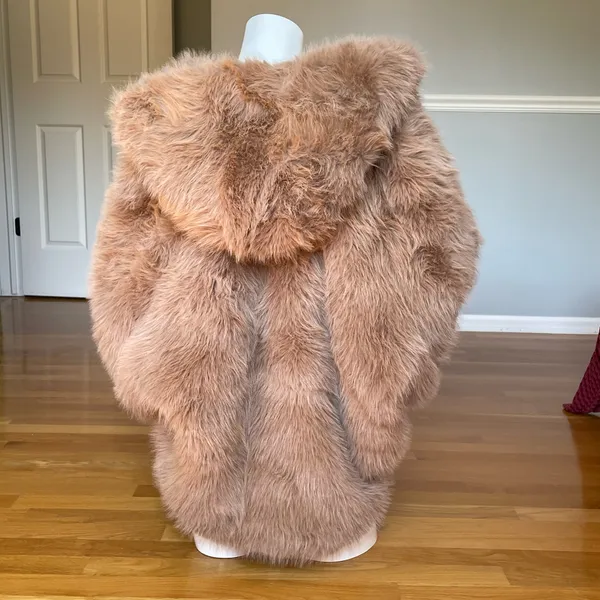 Lazeti Women’s Faux Fur Coat Camel Brown Plush Oversized Jacket Size S - Image 3
