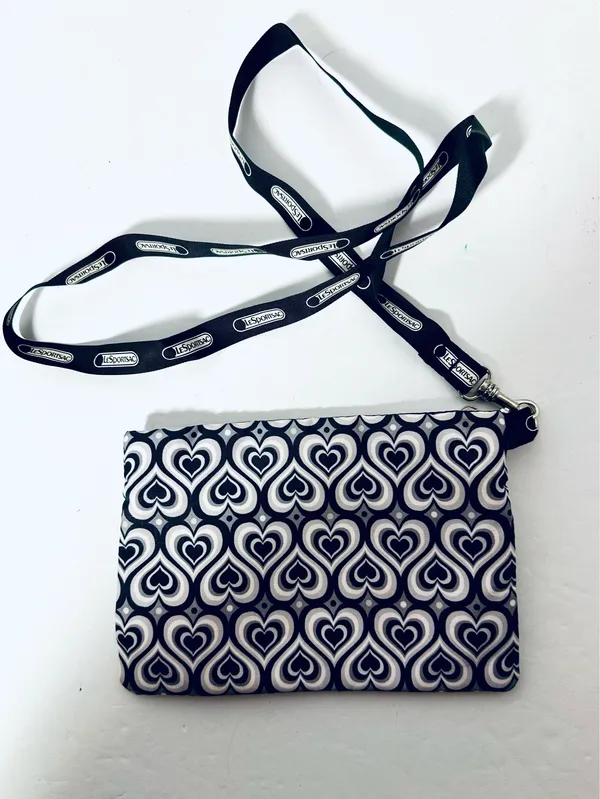Lesportsac Black & White Heart Motif Crossbody Wristlet Pouch 7”x4.5” - 18” drop - Image 2
