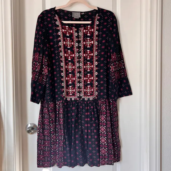 Anthropologie Vanessa Virginia Black Red Embroidered‎ Mini Dress Viscose Medium - Image 2