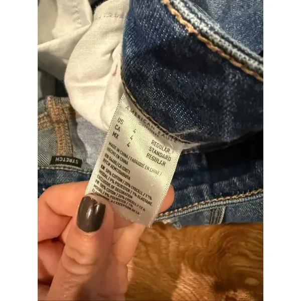 American eagle mom straight Jean distressed knee size 4 - Image 7