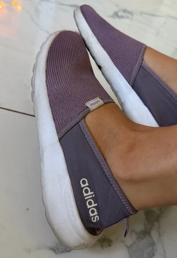 Adidas Slip-On Sneakers in Dusty Lavender with White Sole - Image 8
