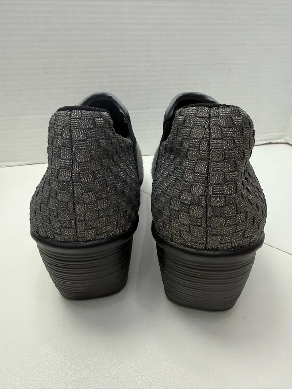 bernie mev. Gray and Black Slip-On Wedge Sneakers size 37 - Image 4