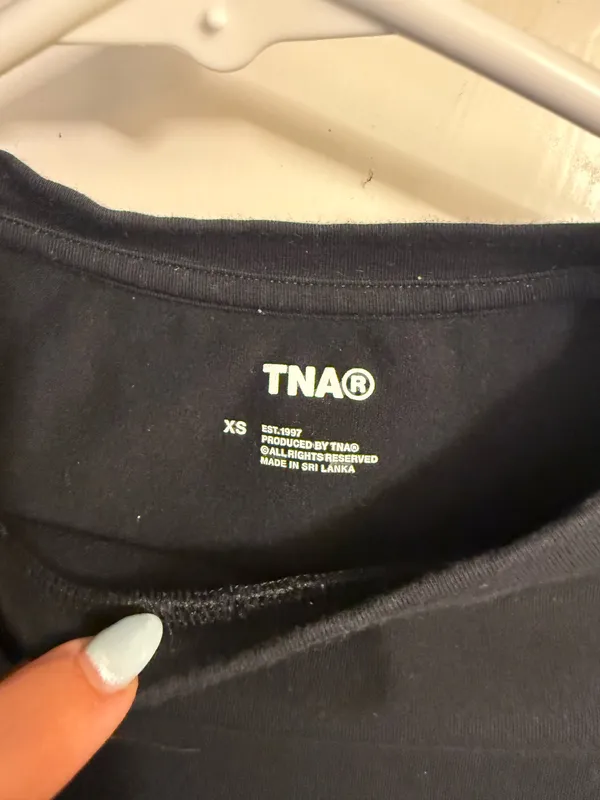Aritzia TNA Shirt - Image 2