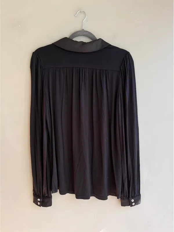 ModCloth Black Button Down Blouse Satin Peter Pan Collar Blouson Long Sleeve M - Image 3