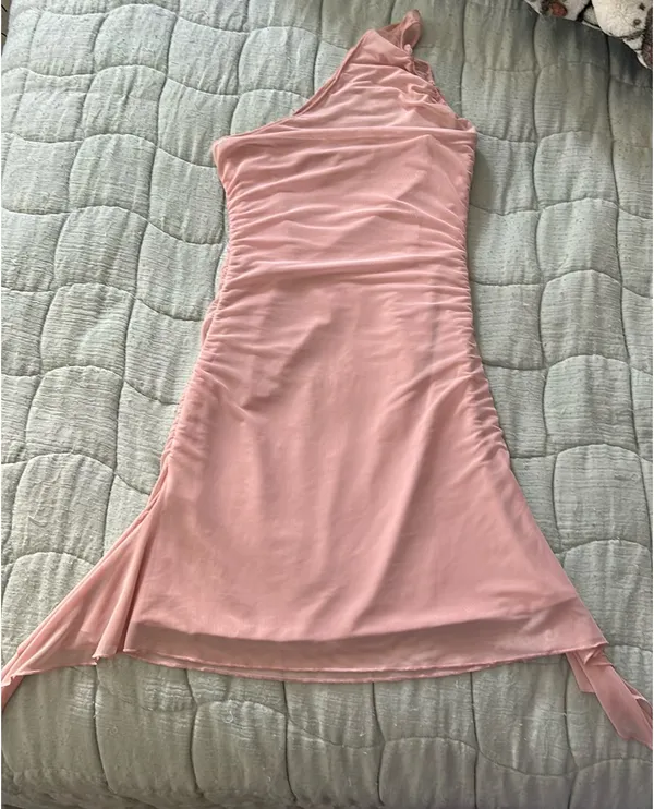Oh Polly Asymmetric Single Sleeve Mini Dress In Mauve - Image 5