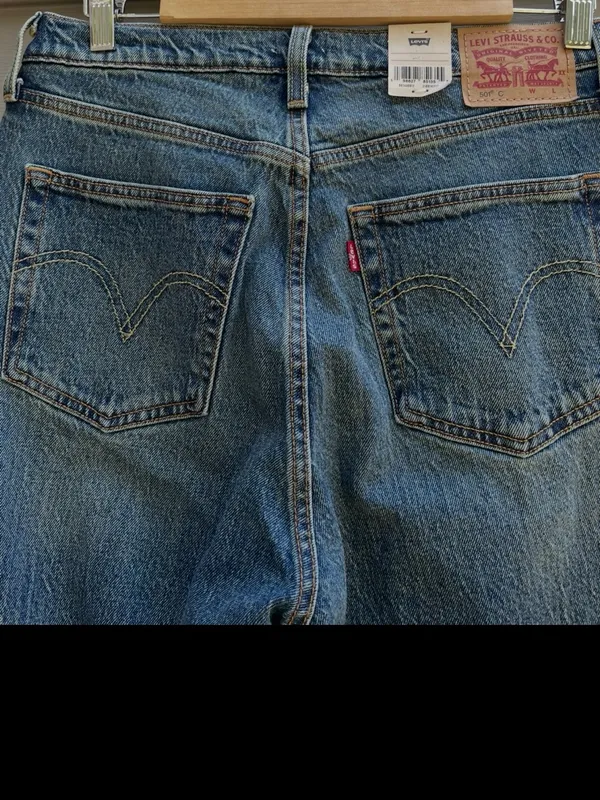 Levi's 501 Relaxed Jeans in Light Blue with Stud Accents - Image 9