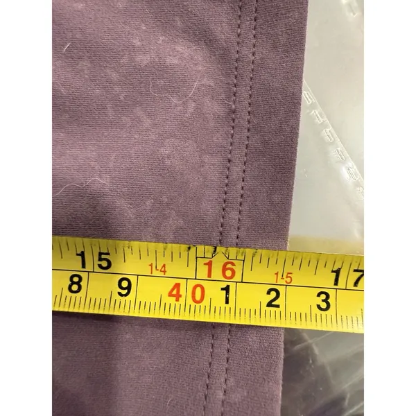 Lululemon lab Embossed Nulu Yoga Short 8" Tracer Print Emboss‎ Purple Size 6 - Image 7