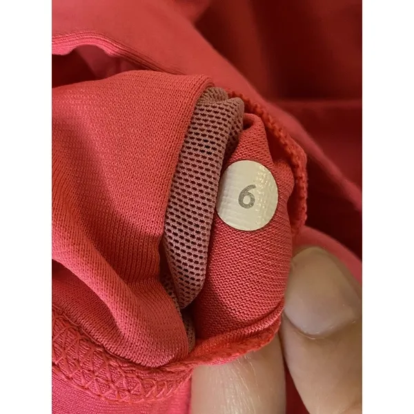 💕 Lululemon Pink‎ Crisscross Back Athletic Bra Top - Size 6 💕 - Image 4