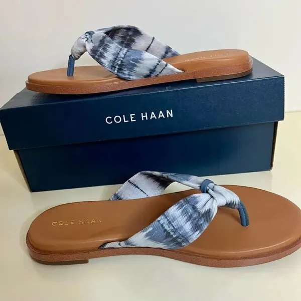 NIB- Cole Haan® Fiona Thong Slide Sandals. -6.5 - Image 3