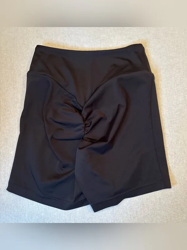 Gymshark Black High-Waist Biker Shorts Size S - Image 3