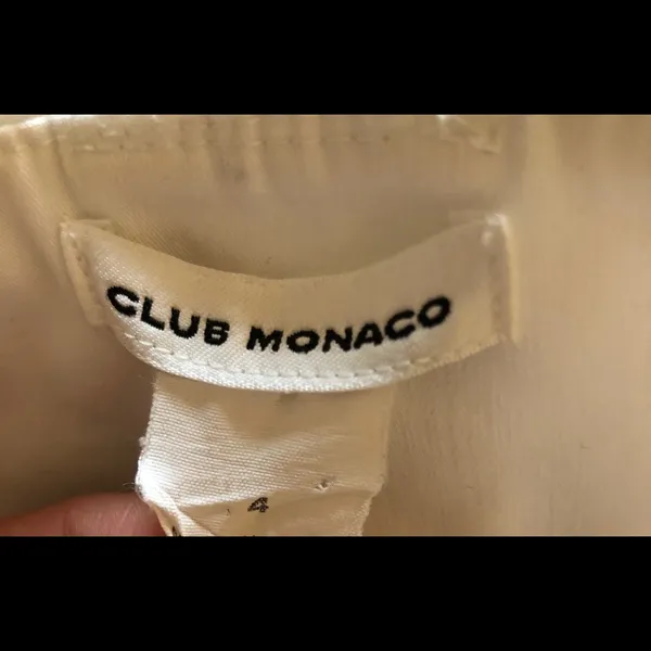 Club Monaco high-waisted shorts size 4 - Image 6