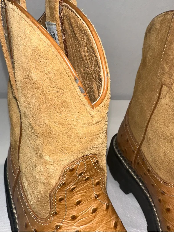 Women’s Ariat FatBaby 7 B Short Western Boots Ostrich Design Leather Classic - Image 11