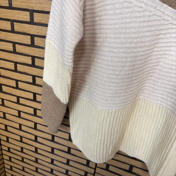 French Connection‎ Tan And White Turtle Neck Sweater Size Small - Image 5