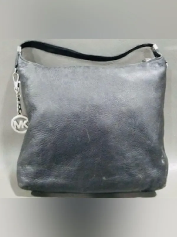 Michael Kors Bedford Pebbled Leather Black Bag - Image 2