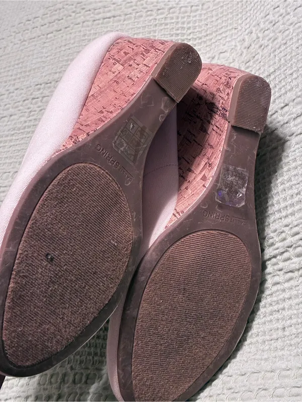 Women’s Wedge Pumps - Image 9
