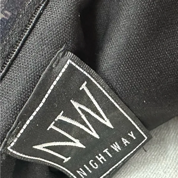 Nightway sz 10 black long formal dress - Image 4