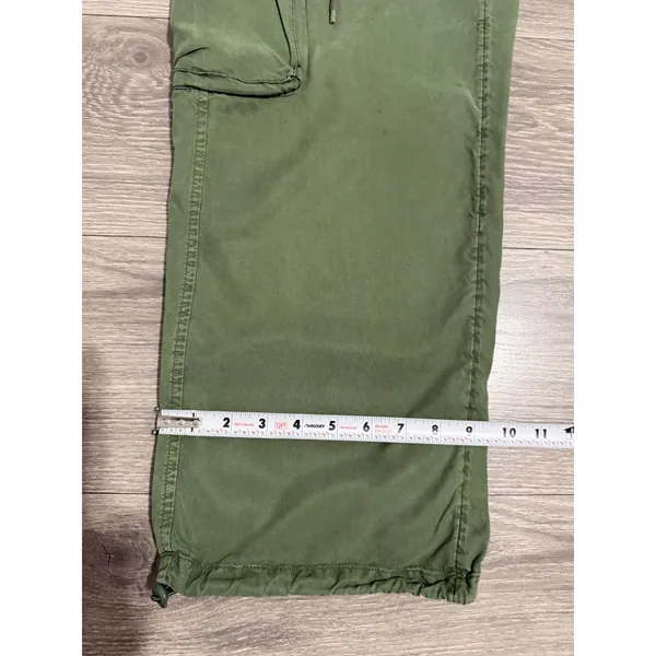 Universal Threads Women Cargo Pants 6 Olive Green Lyocell High RiseUtility Toggle - Image 7