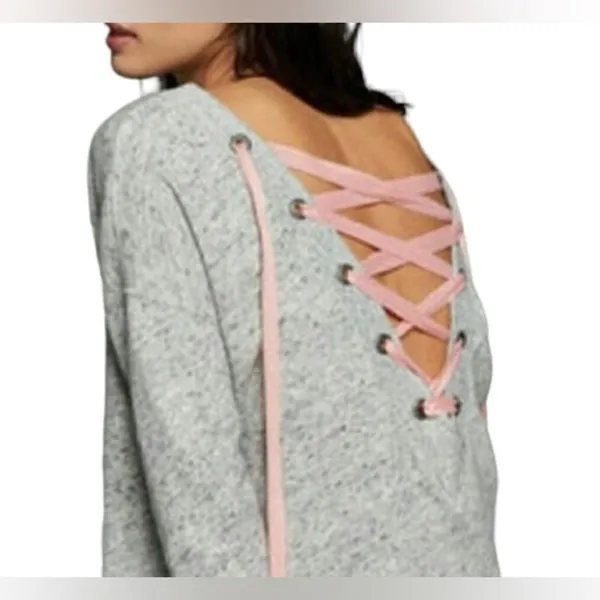 Abercrombie lace up open back gray sweater size small - Image 2