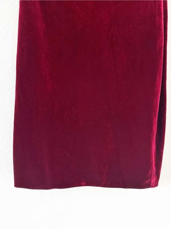 Miss Circle Victoria Red Velvet Strapless Holiday Party Mini Dress - Image 3