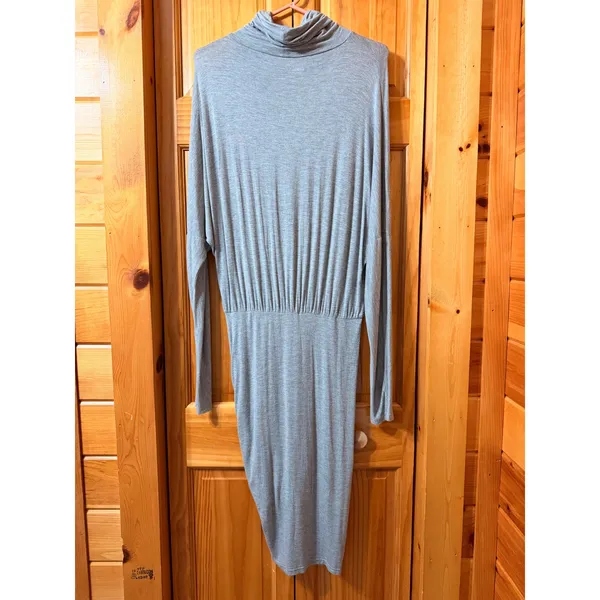 Veronica Beard Medium Grey Ruched Turtleneck Dolman Midi Dress - Image 4