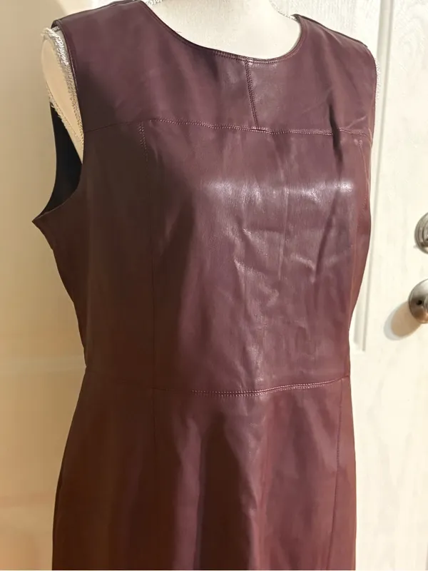 Ann Taylor Sleeveless Faux Leather Shift Dress in Deep Plum size 12 - Image 3