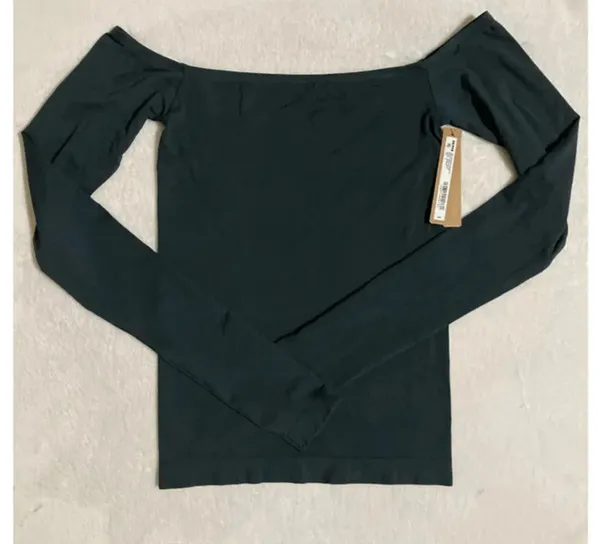 SKIMS Off-The-Shoulder Soft Smoothing Top S - Image 3