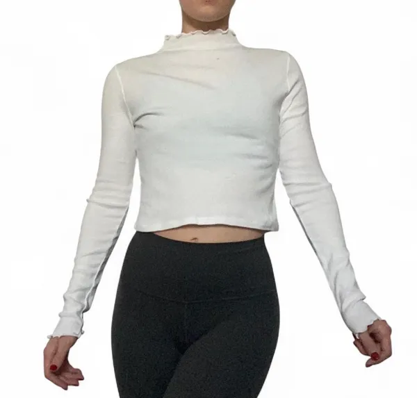Brandy Melville Top Long Sleeve - Image 3