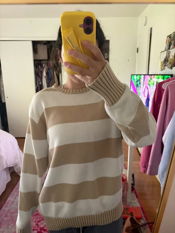 Brandy Melville sweater - Image 2